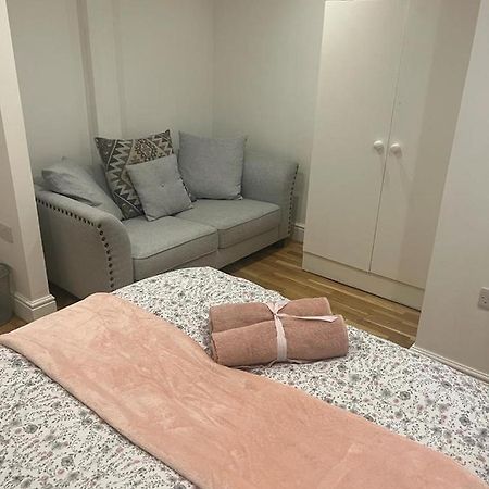 Amazing Flat 2 In Battersea Apartment ลอนดอน ภายนอก รูปภาพ