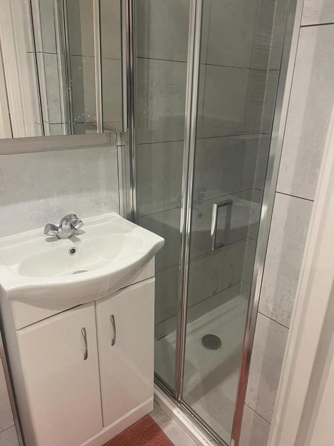 Amazing Flat 2 In Battersea Apartment ลอนดอน ภายนอก รูปภาพ