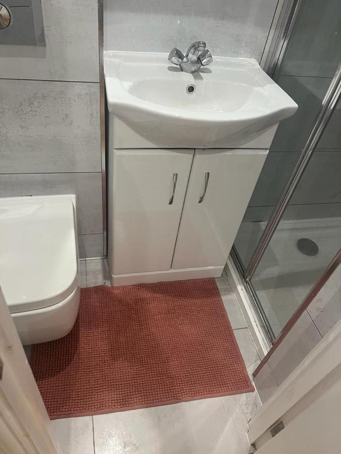 Amazing Flat 2 In Battersea Apartment ลอนดอน ภายนอก รูปภาพ