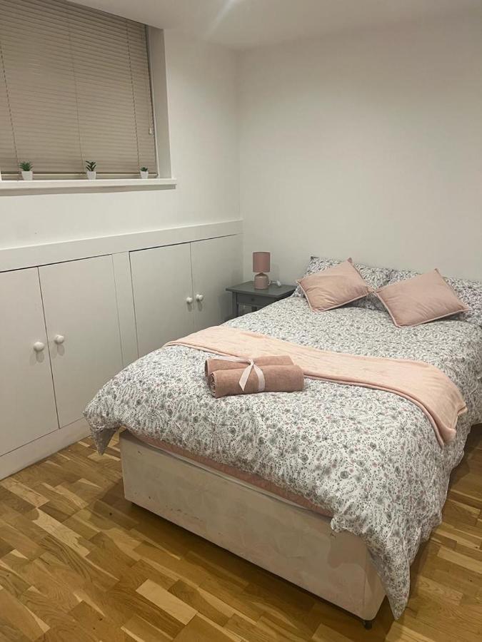 Amazing Flat 2 In Battersea Apartment ลอนดอน ภายนอก รูปภาพ